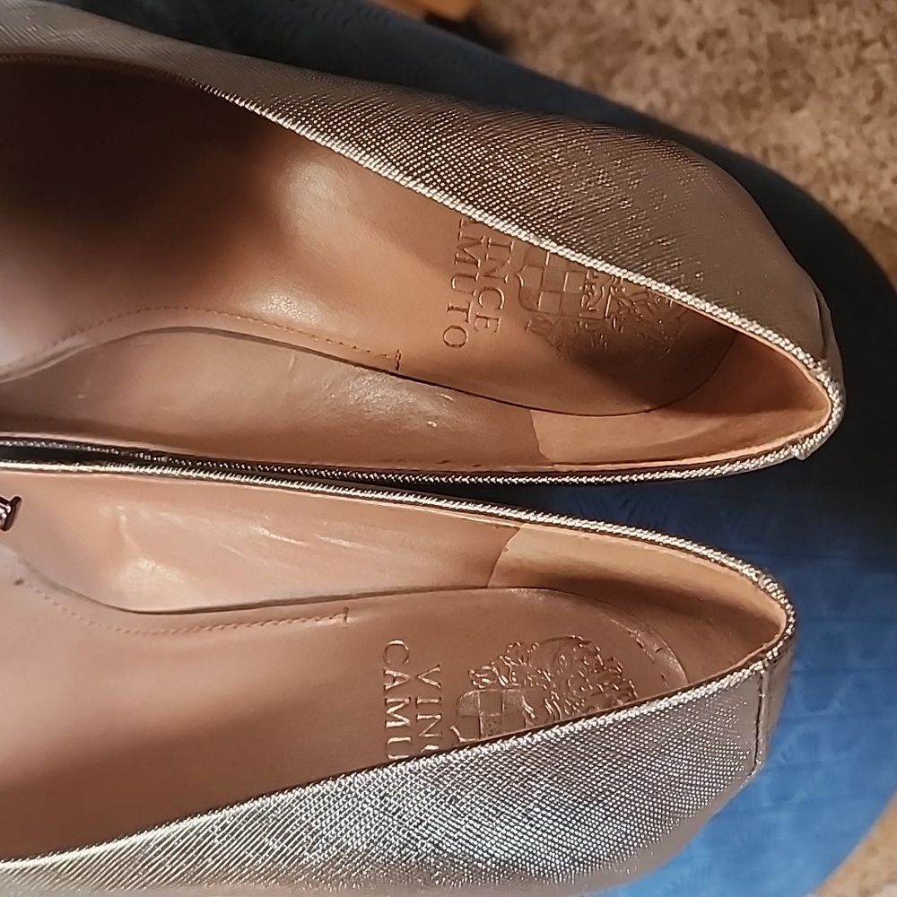 Vince Camuto heels - Picture 5 of 6